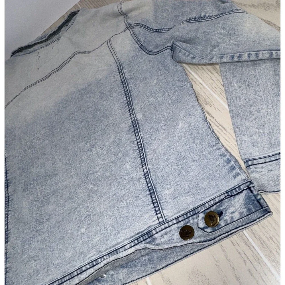 Unbranded ministry fashion
